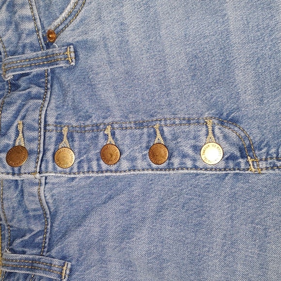 Universal Thread Jean Shorts - Picture 3 of 6